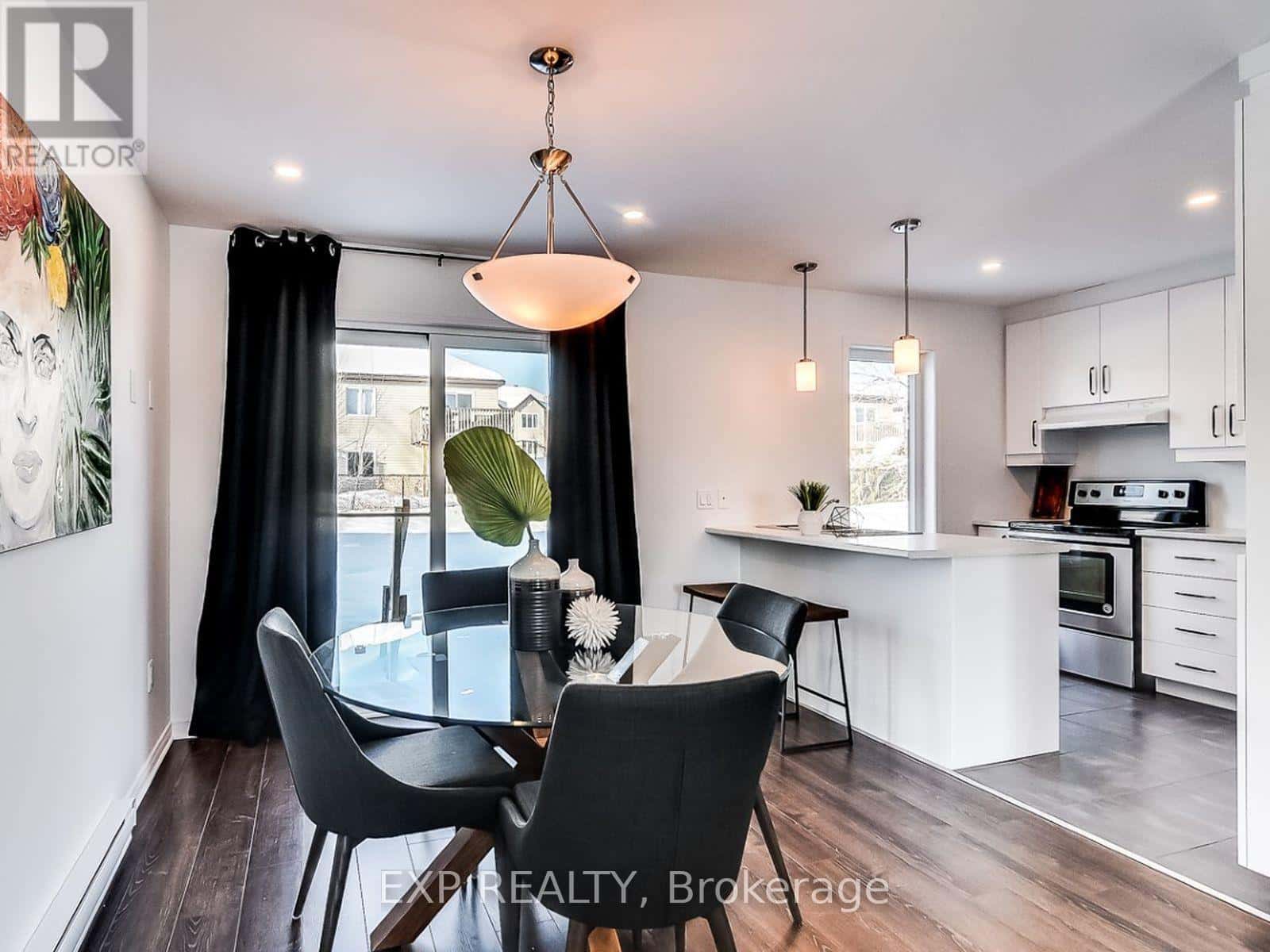 223 CARPE STREET — Casselman, Ontario - Photo 4 of 16