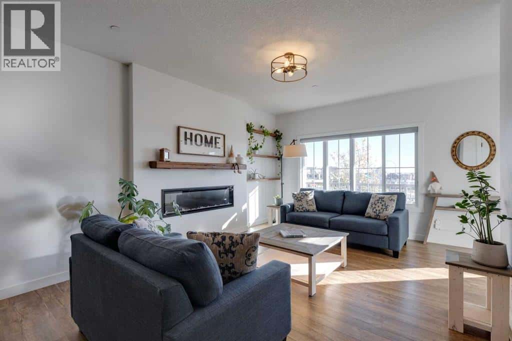 14965 1 Street NW — Calgary, Alberta - Photo 5 of 49