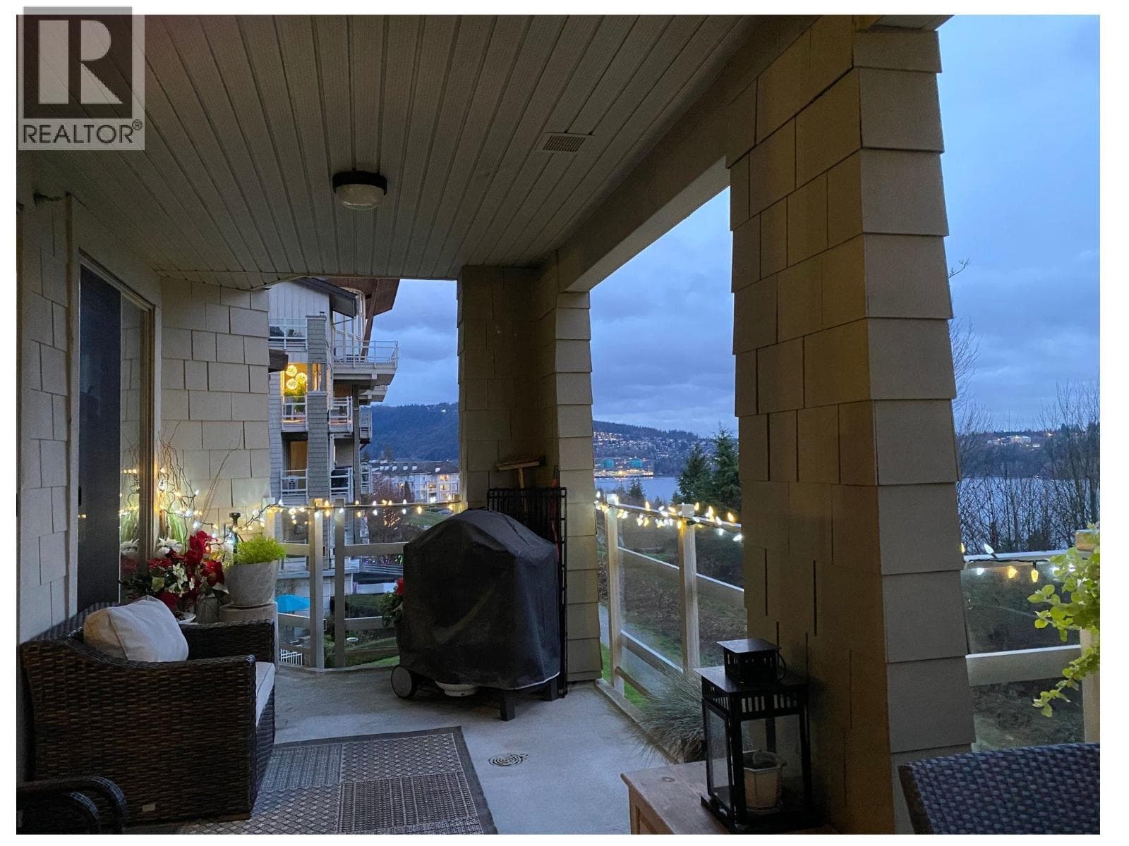 301 560 RAVEN WOODS DRIVE — North Vancouver, British Columbia - Main photo