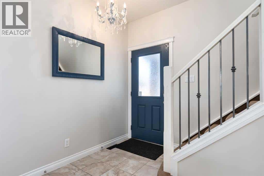 729 Hampton Hills Drive NE — High River, Alberta - Photo 3 of 41