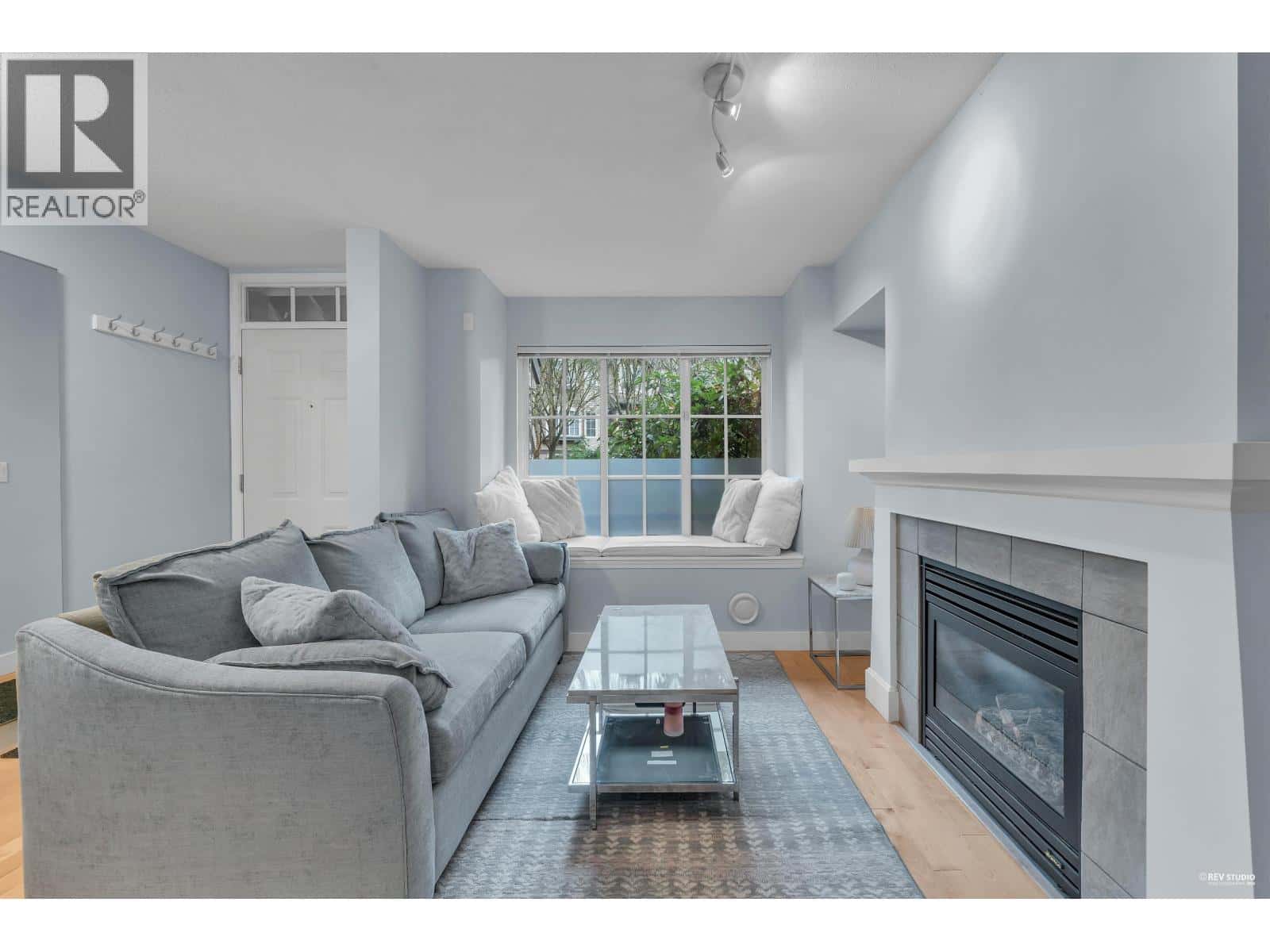 156 3288 NOEL DRIVE — Burnaby, British Columbia - Photo 3 of 28