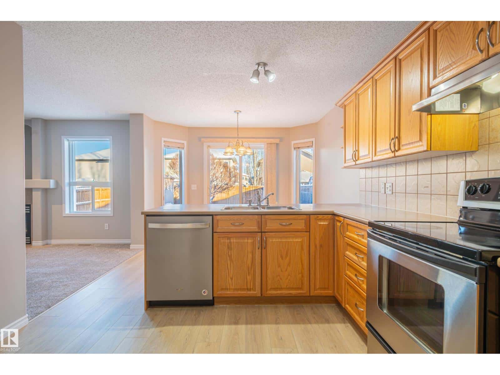 4 Spruce Grouse CR — Spruce Grove, Alberta - Photo 3 of 29