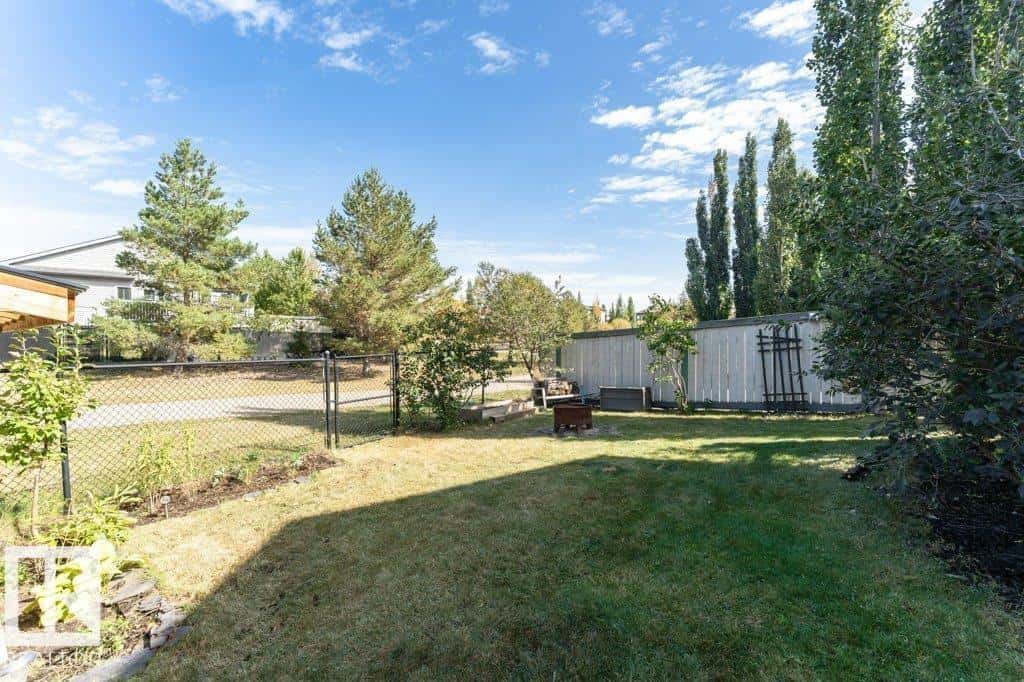 58 CRANBERRY BN — Fort Saskatchewan, Alberta - Photo 5 of 75