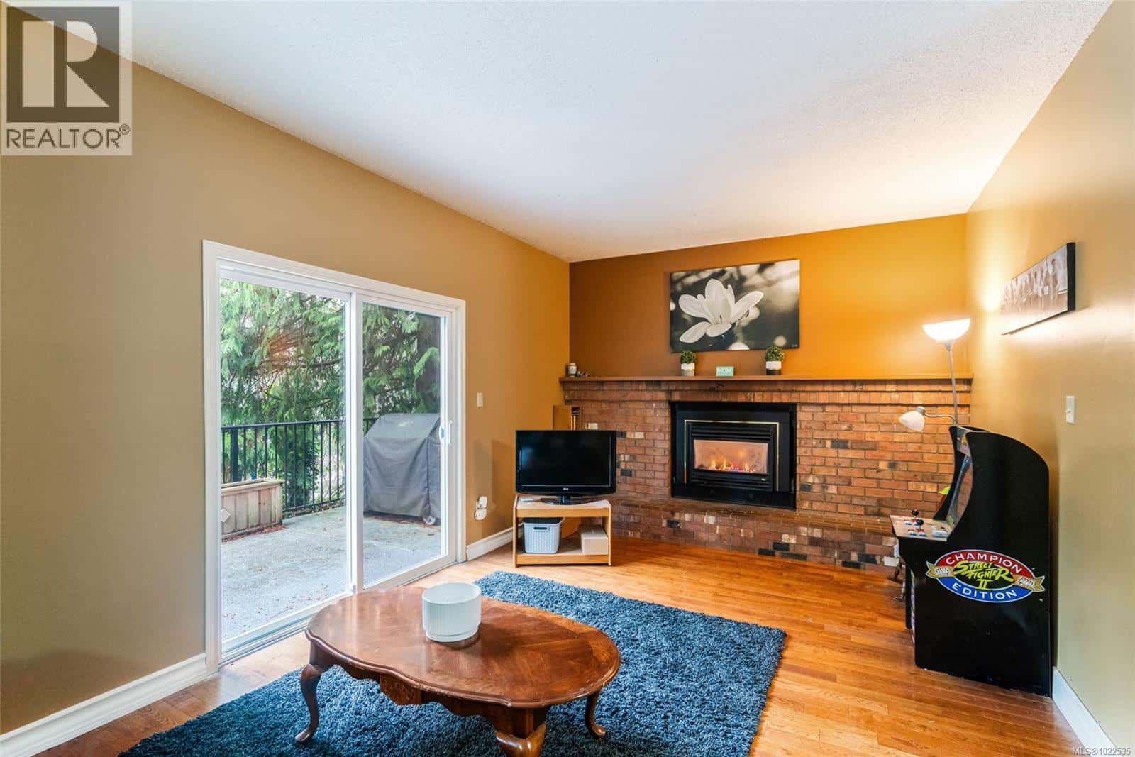 3533 Fairview Dr — Nanaimo, British Columbia - Photo 5 of 47