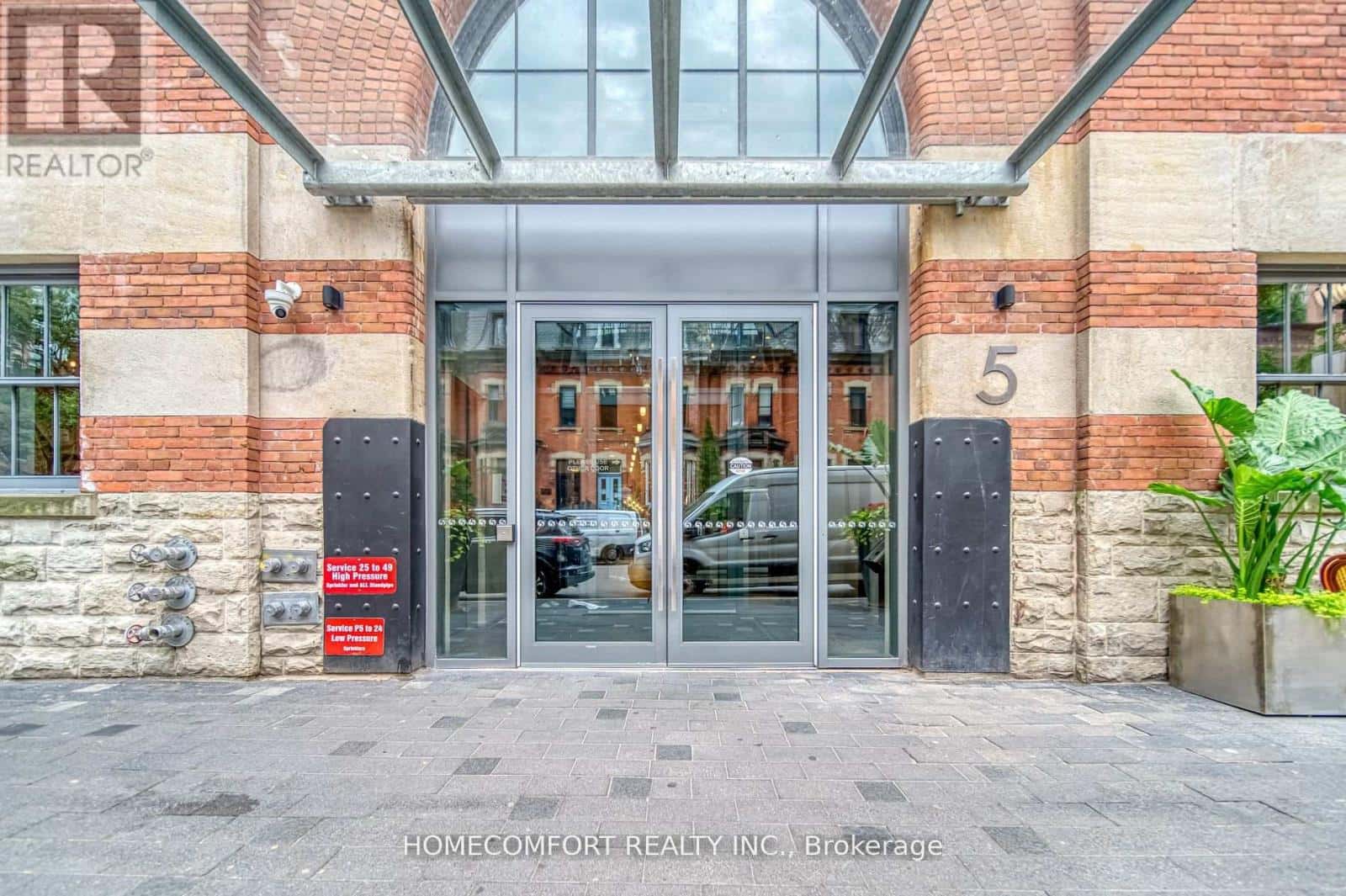 3503 - 5 ST JOSEPH STREET — Toronto (Bay Street Corridor), Ontario - Photo 3 of 24