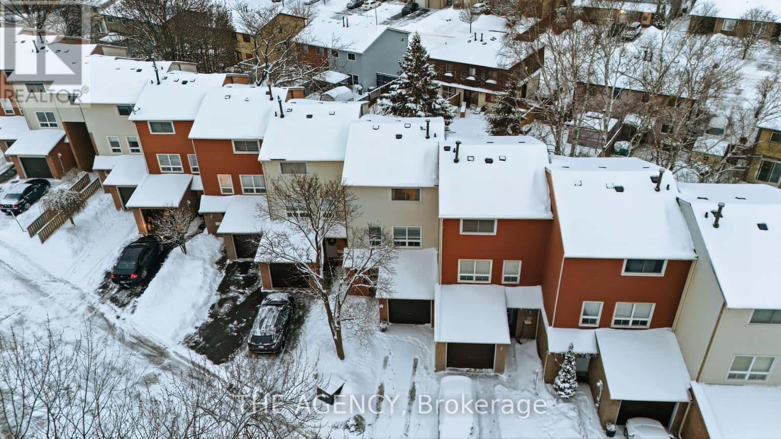 9 - 72 MARTIN ROAD — Clarington (Bowmanville), Ontario - Photo 3 of 37