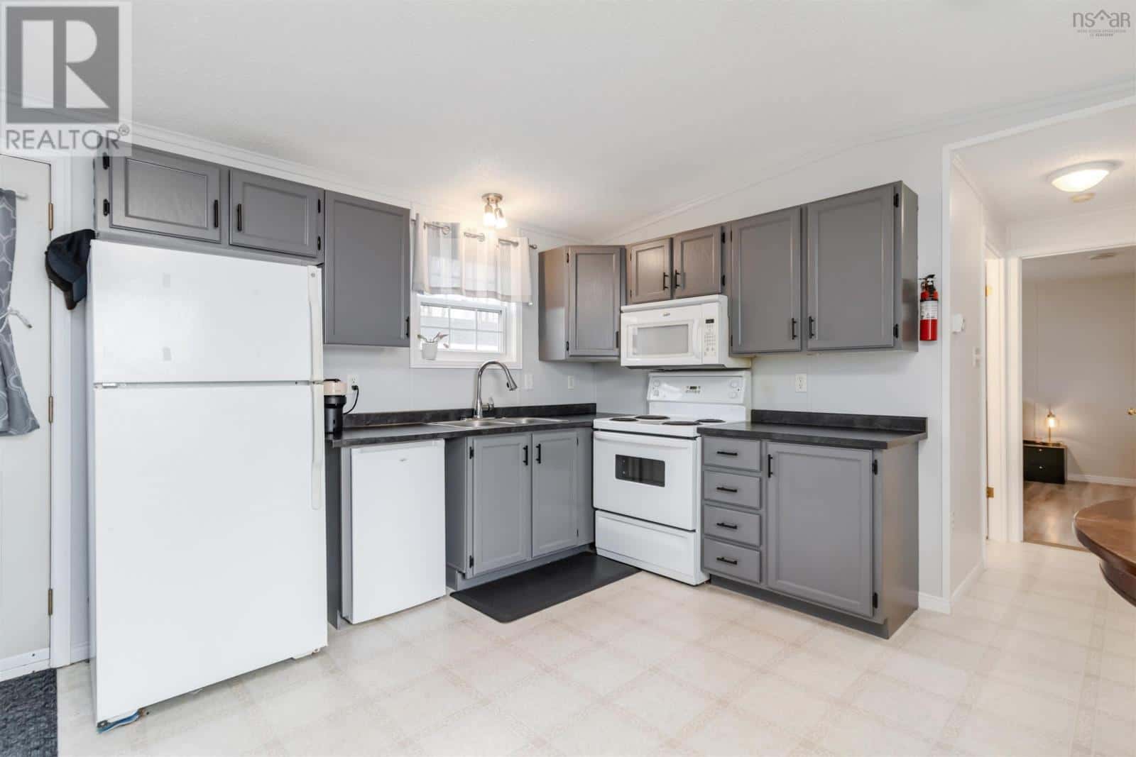 10 Snow White Drive — Lake Echo, Nova Scotia - Photo 4 of 19