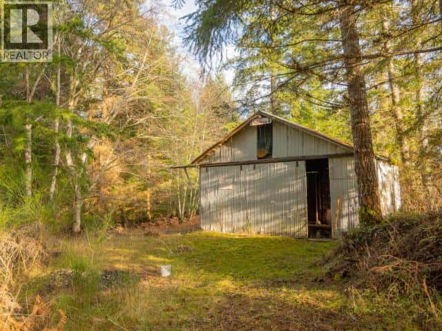 3559 GILLIES BAY RD ROAD — Texada Island, British Columbia - Photo 4 of 38