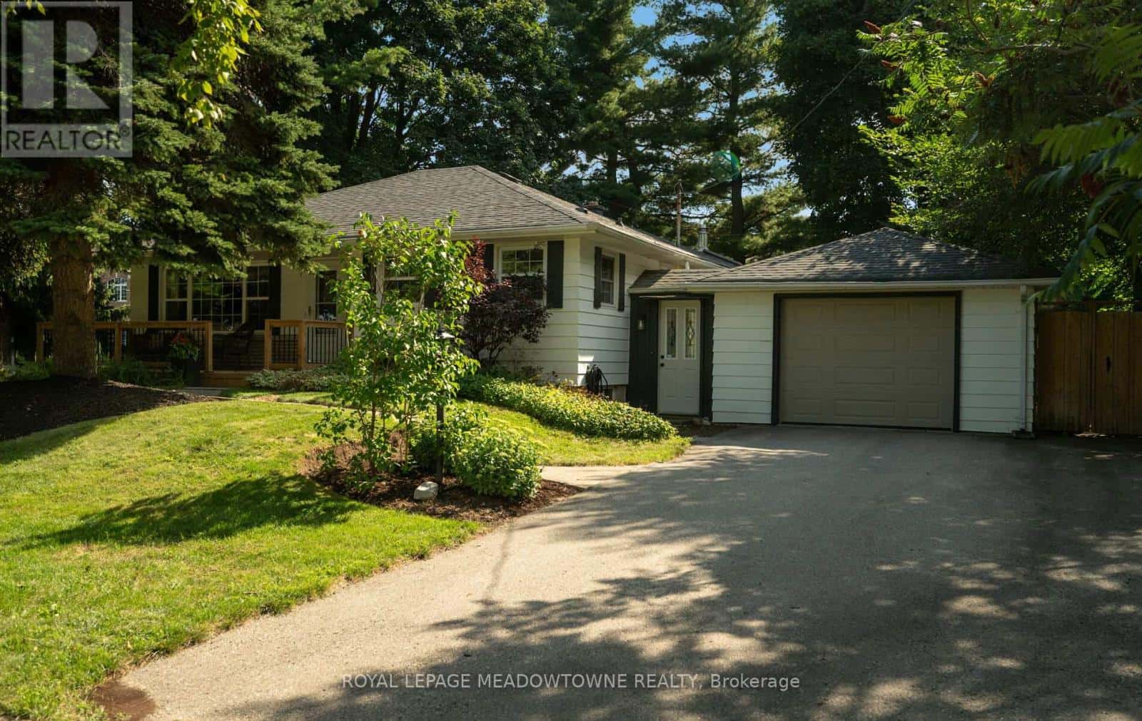 10182 TENTH LINE N — Halton Hills (Georgetown), Ontario - Photo 5 of 50