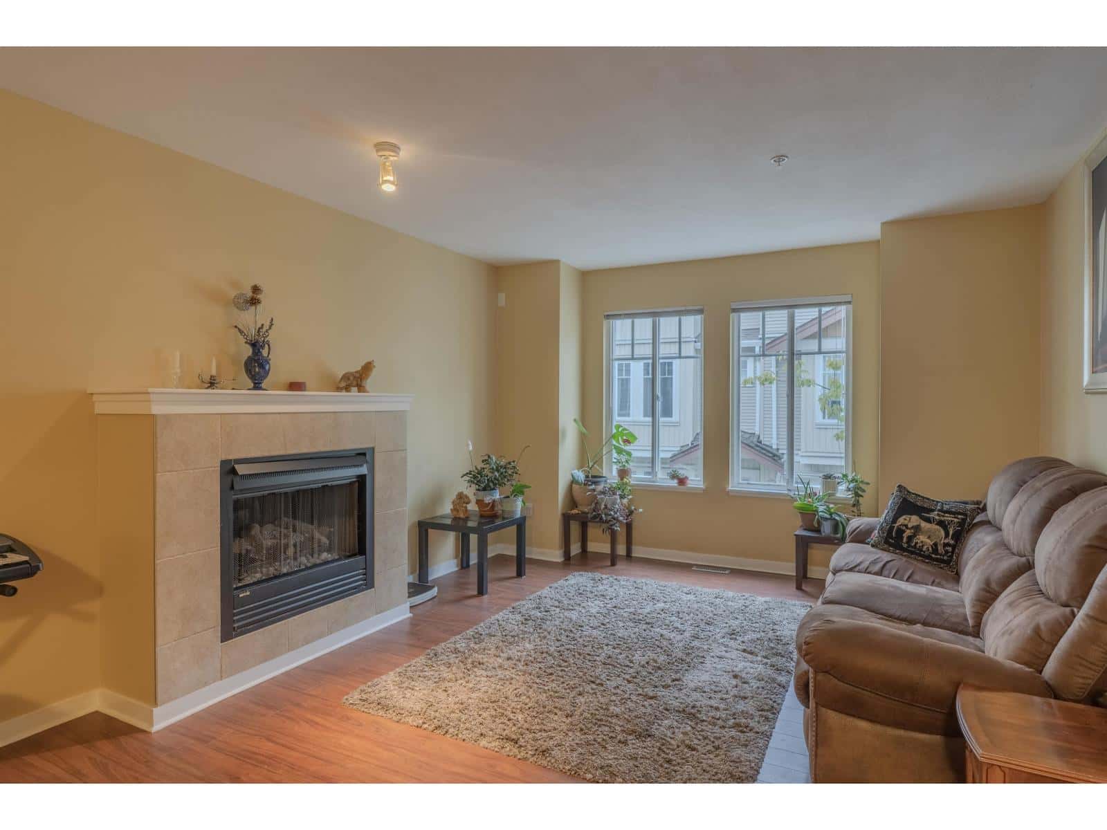 84 12711 64 AVENUE — Surrey, British Columbia - Photo 2 of 26