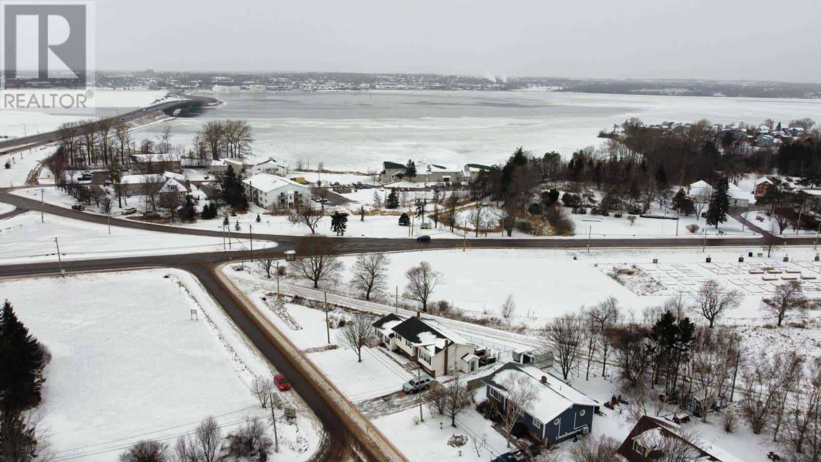 73 Rankin Drive — Stratford, Prince Edward Island - Photo 5 of 43