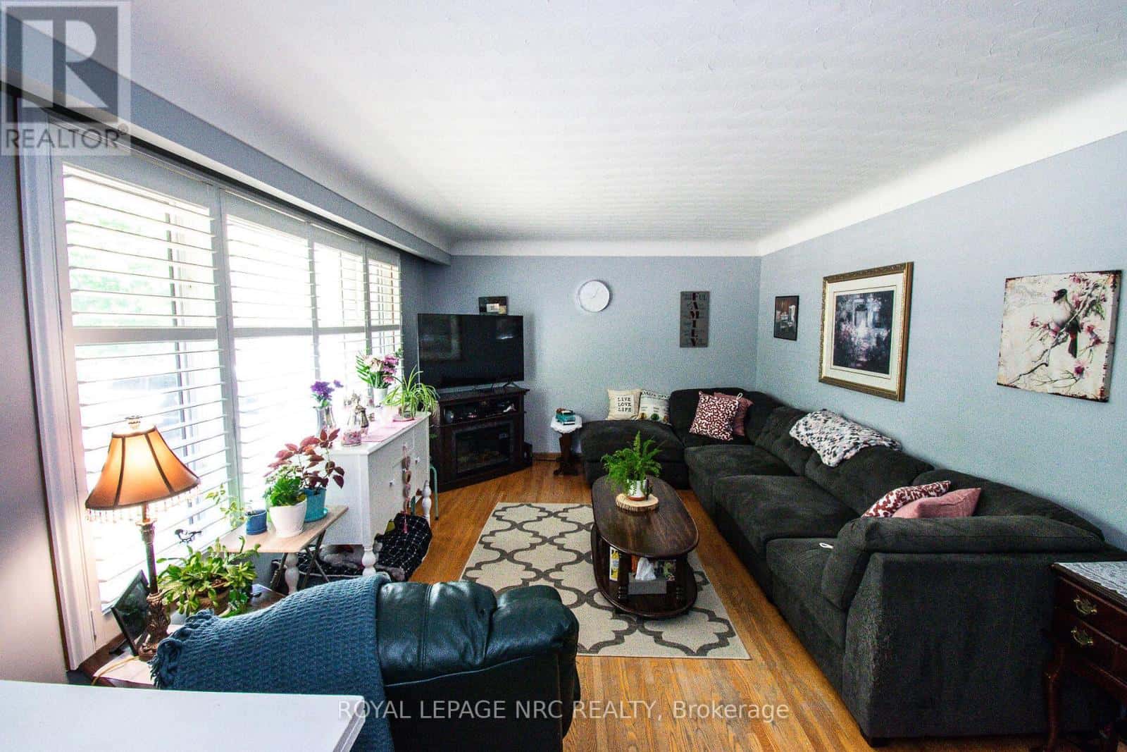 73 LOCKVIEW CRESCENT — St. Catharines (Bunting/Linwell), Ontario - Photo 5 of 33