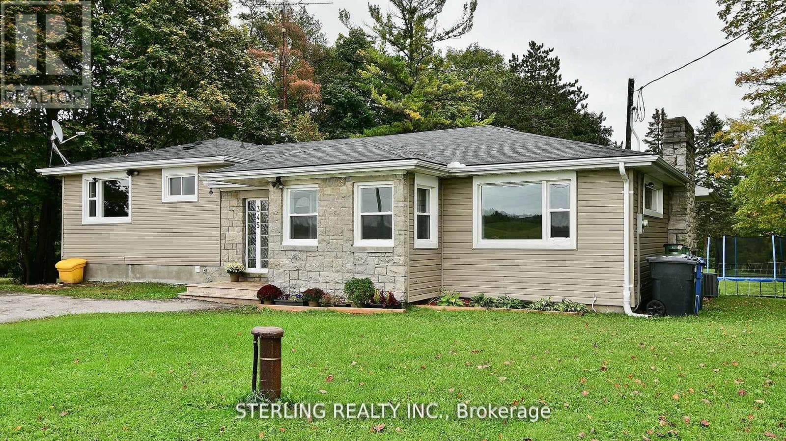 345 MYRTLE ROAD E — Whitby, Ontario - Main photo