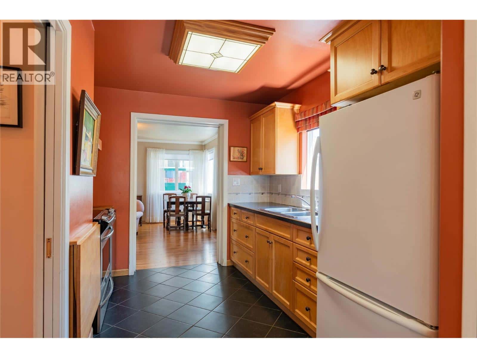 945 Thackeray Street — Warfield, British Columbia - Photo 3 of 67