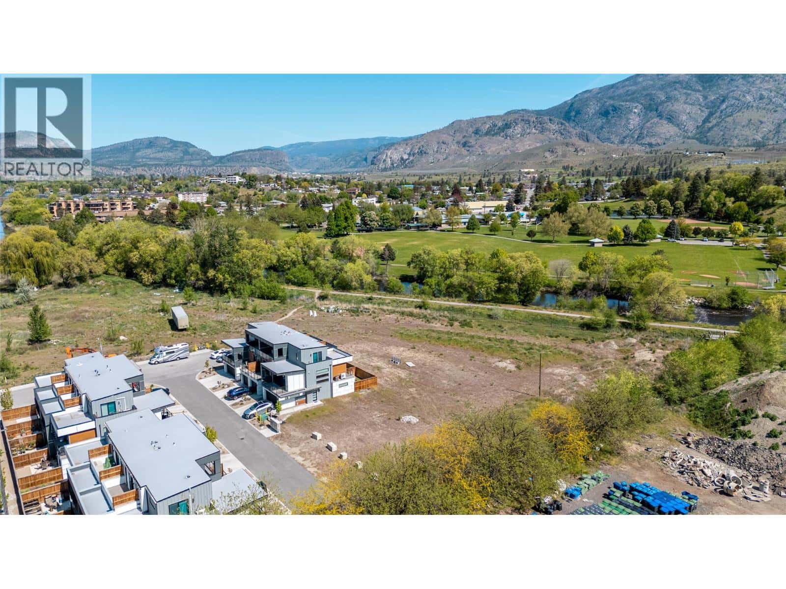 5995 Sawmill Road — Oliver, British Columbia - Photo 5 of 15