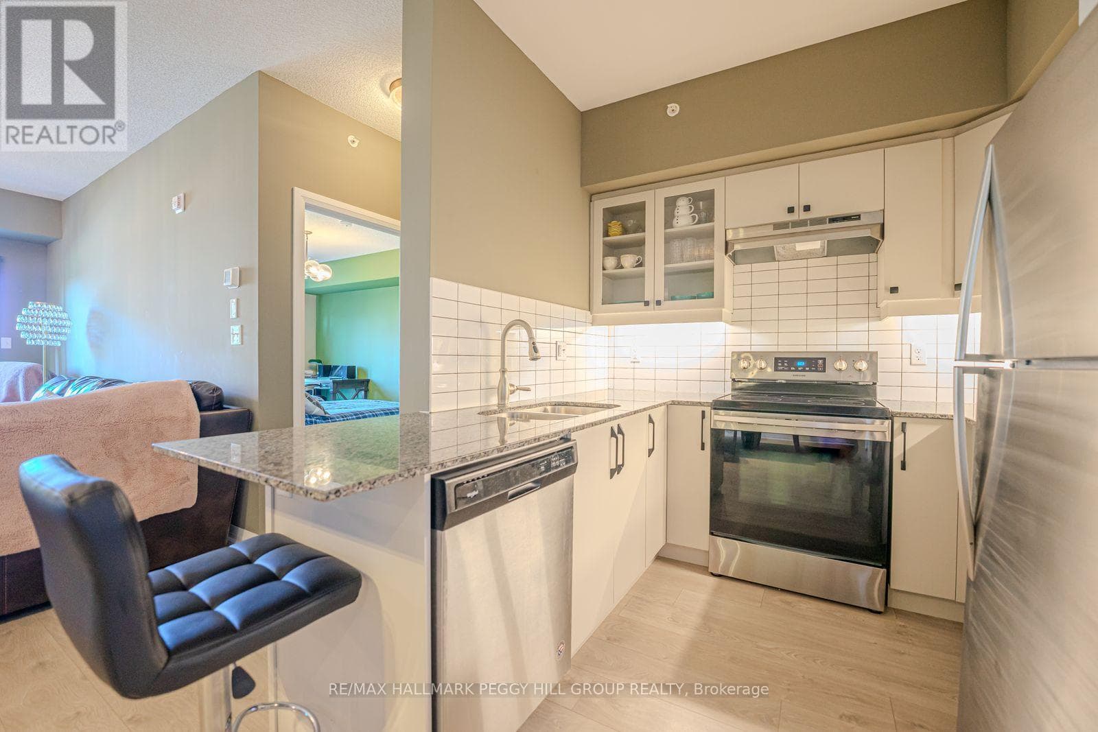 112 - 54 KODA STREET — Barrie, Ontario - Main photo