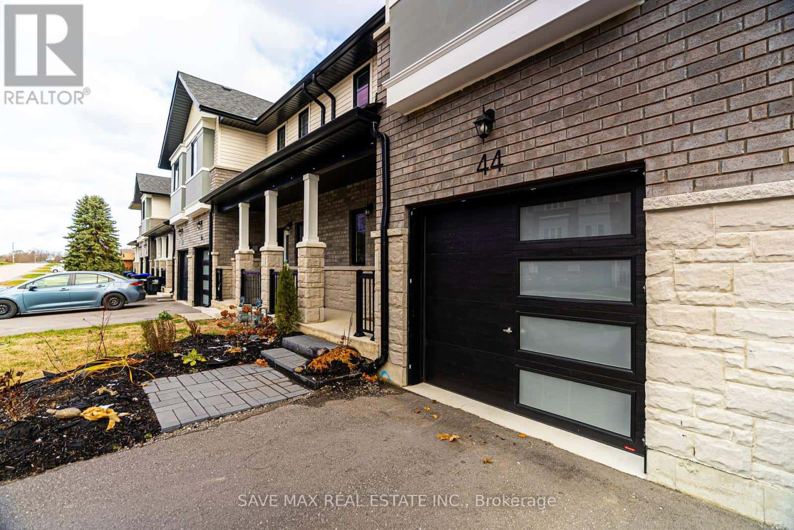 44 LAHEY CRESCENT — Penetanguishene, Ontario - Photo 3 of 37