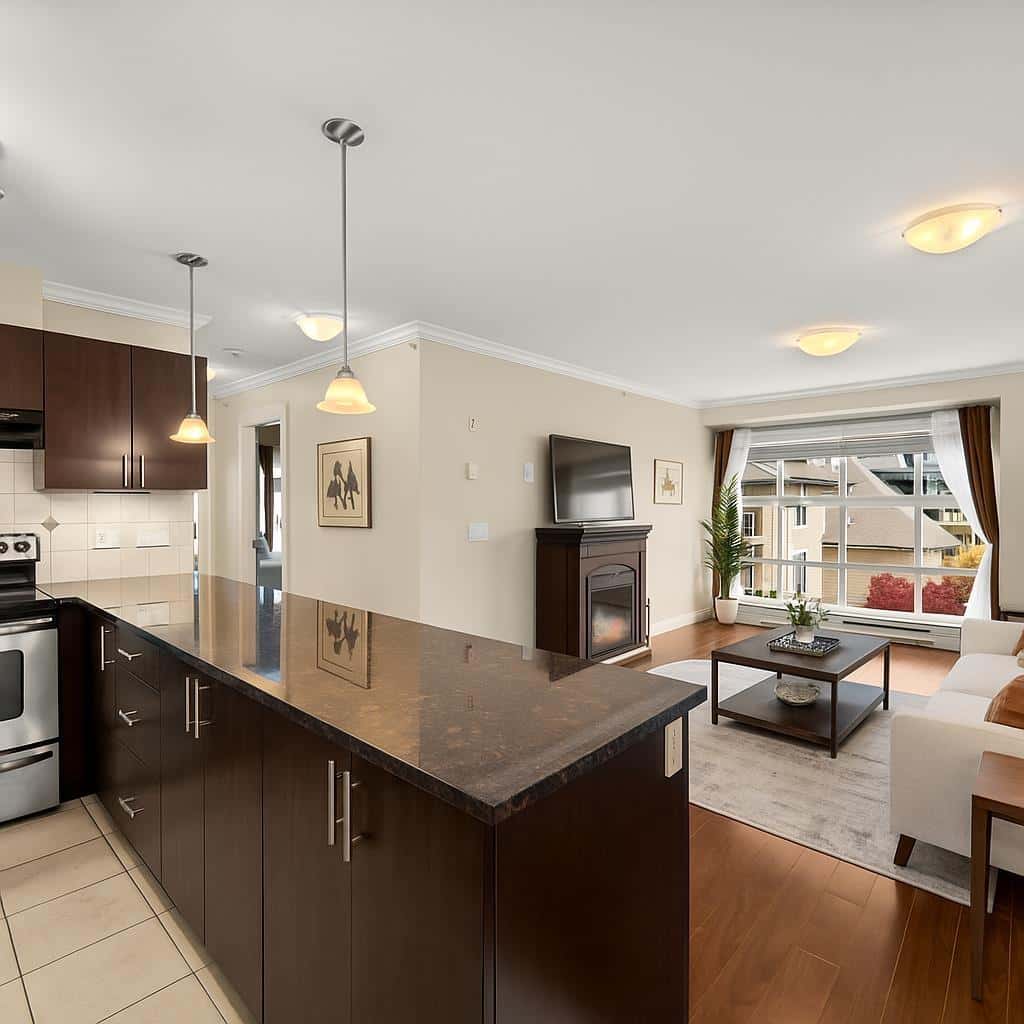 403 17769 57 AVENUE — Surrey, British Columbia - Photo 5 of 27