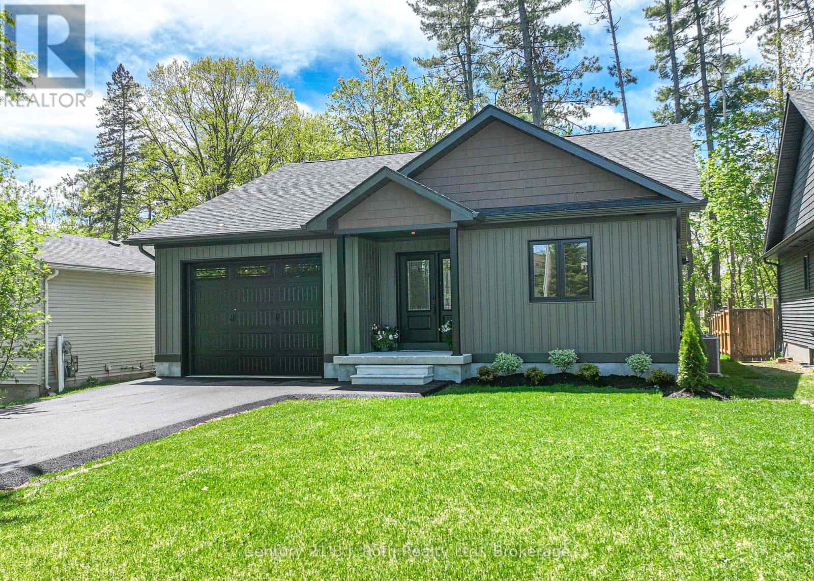 3324 BRAMSHOTT AVENUE — Severn (West Shore), Ontario - Photo 3 of 50