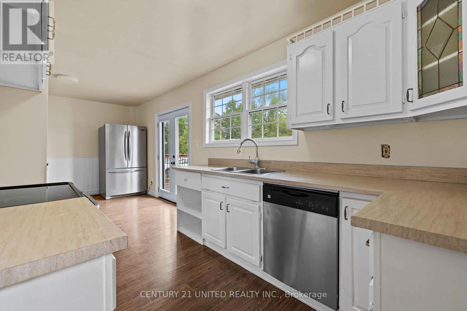 60 HEMLOCK STREET — Highlands East (Bicroft Ward), Ontario - Photo 4 of 34