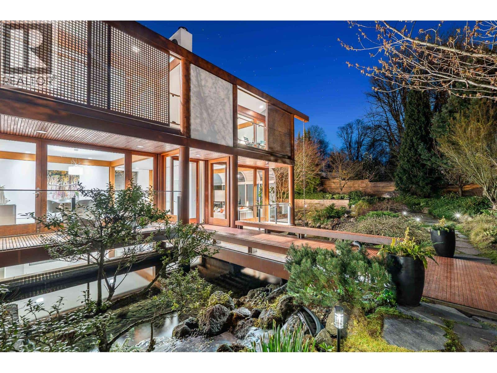 1299 W 57TH AVENUE — Vancouver, British Columbia - Photo 3 of 34