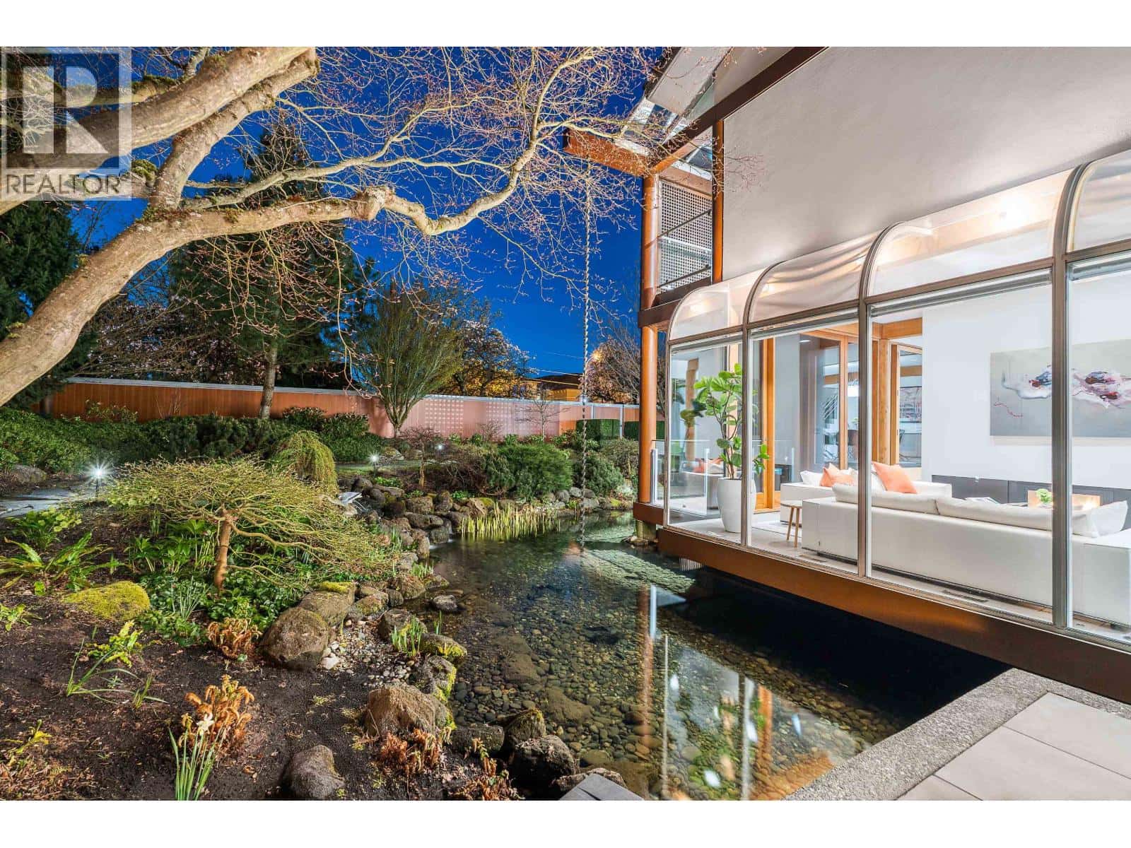 1299 W 57TH AVENUE — Vancouver, British Columbia - Photo 5 of 34