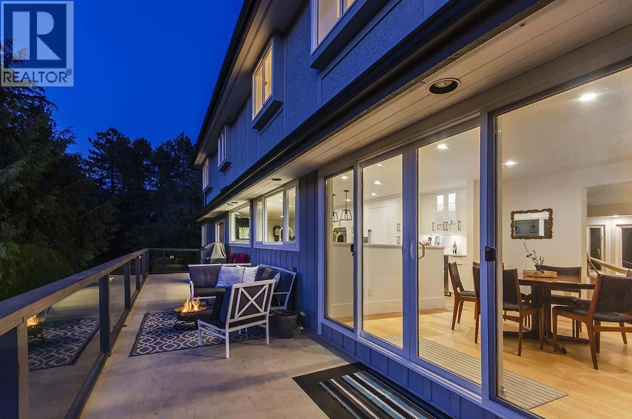 5237 TIMBERFEILD ROAD — West Vancouver, British Columbia - Photo 4 of 40