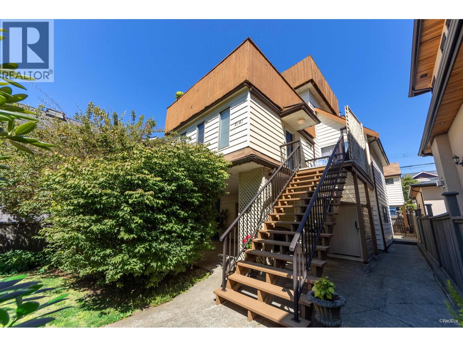 2141 W 47 AVENUE — Vancouver, British Columbia - Main photo
