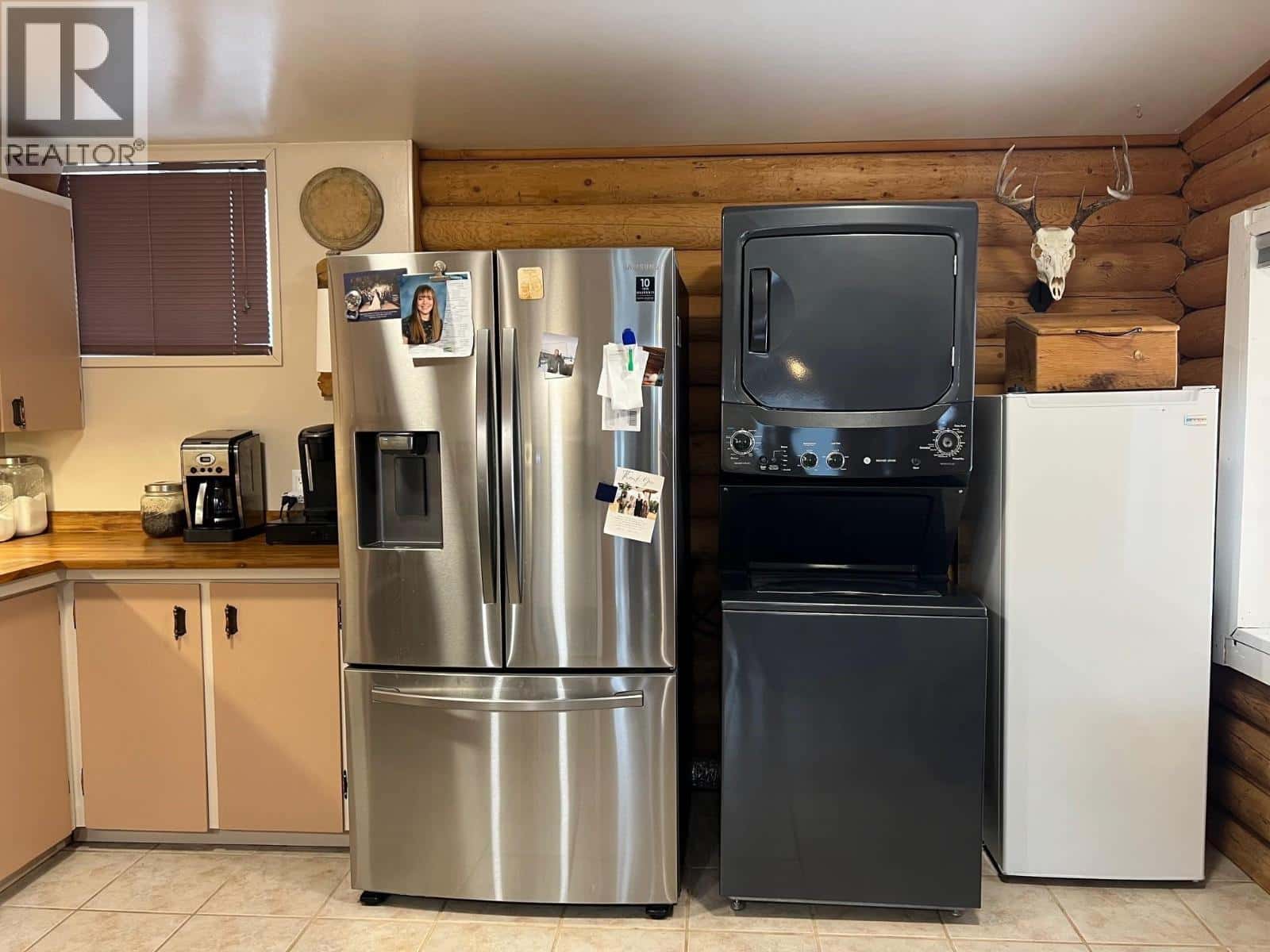 9441 BEATTIE DRIVE — Hudsons Hope, British Columbia - Photo 5 of 21