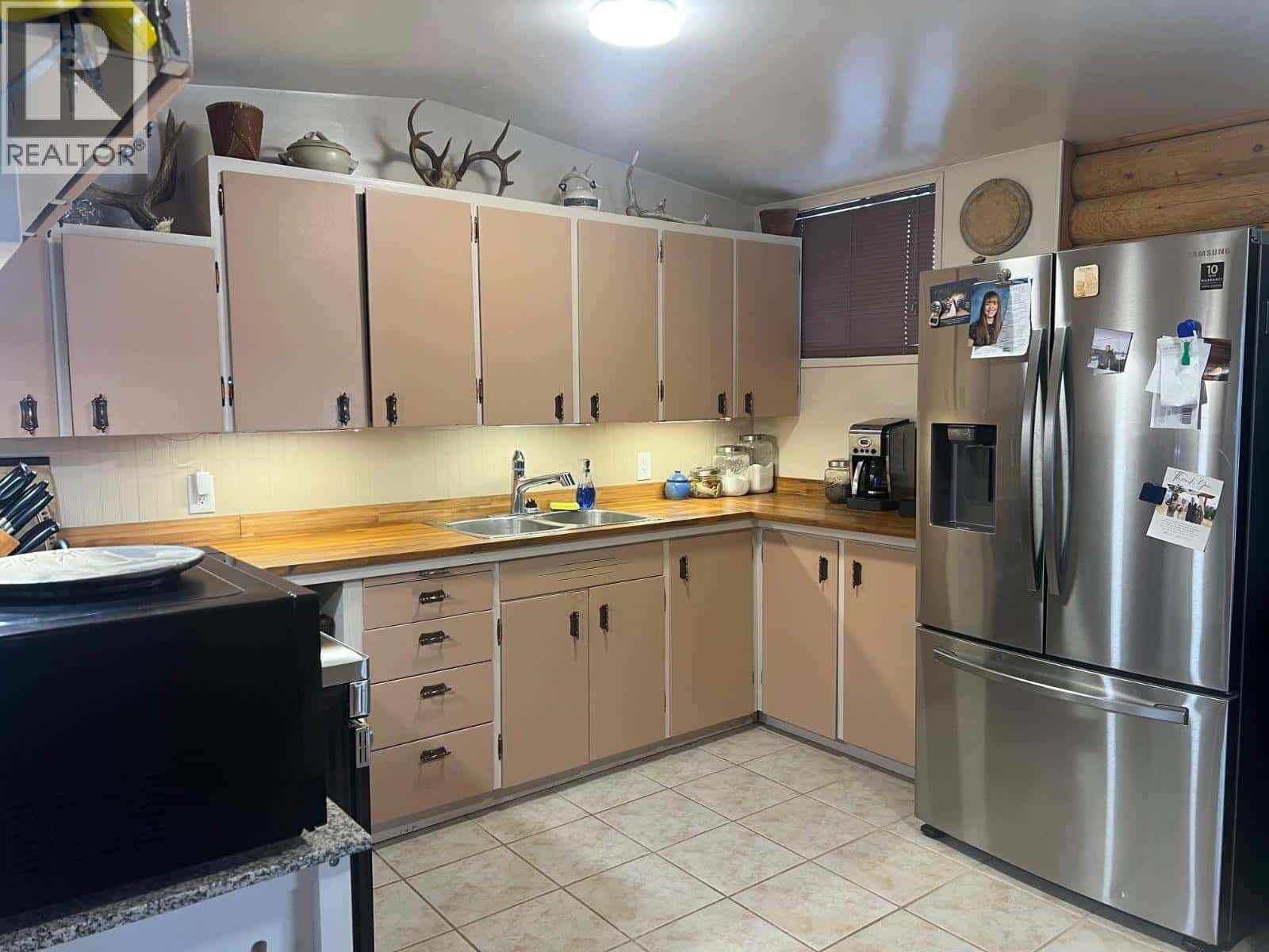 9441 BEATTIE DRIVE — Hudsons Hope, British Columbia - Photo 3 of 21