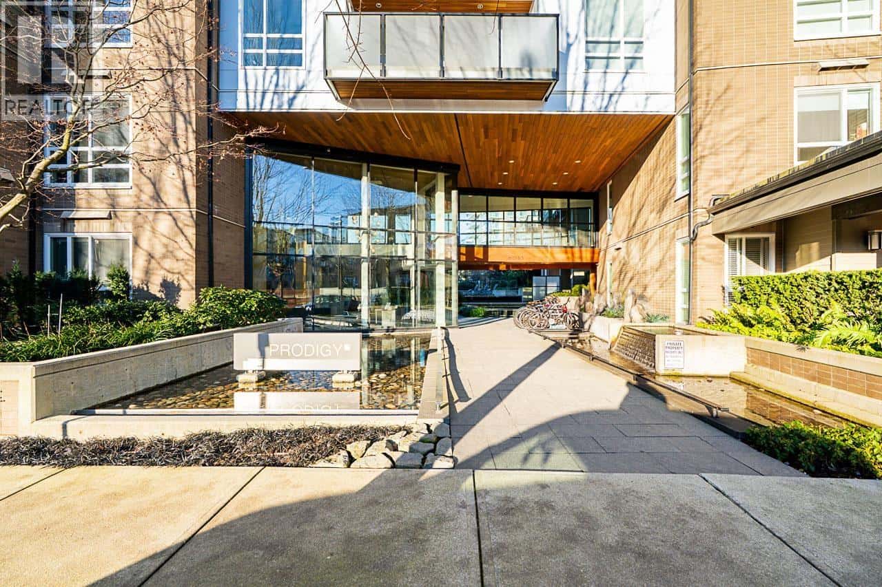 PH1 6033 GRAY AVENUE — Vancouver, British Columbia - Photo 3 of 39