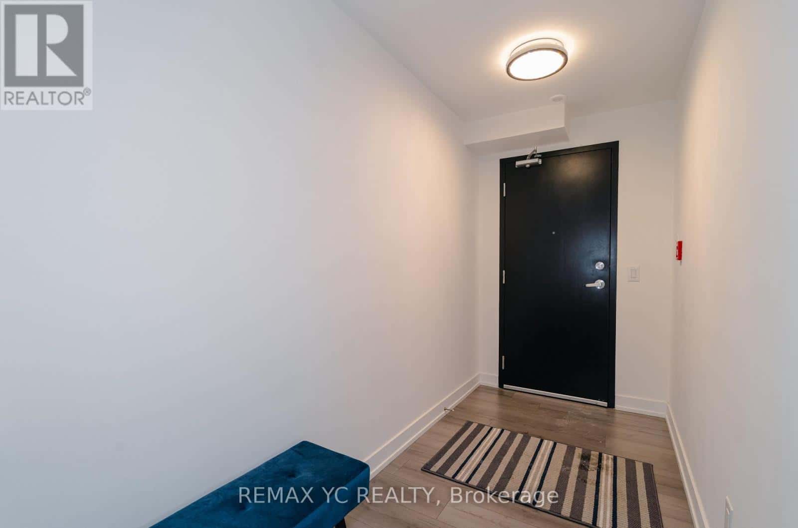 TH20 - 851 SHEPPARD AVENUE W — Toronto (Clanton Park), Ontario - Photo 4 of 50