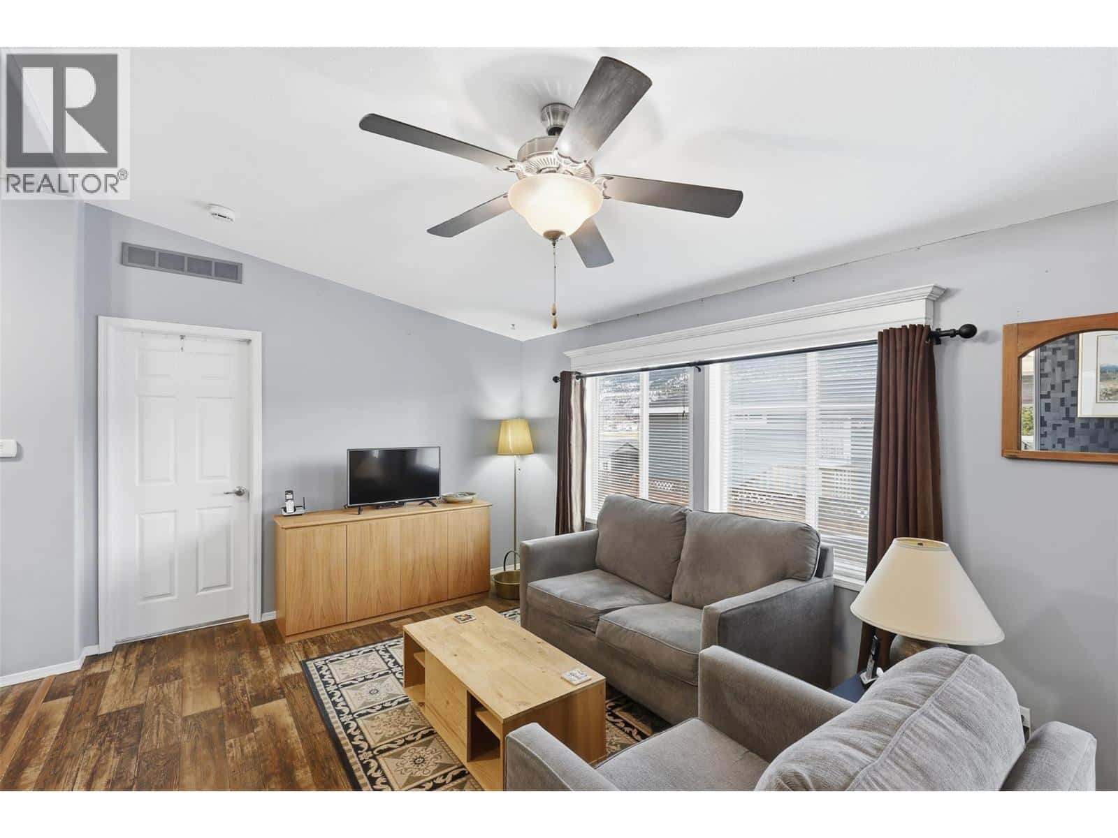 712 Shuswap East Road Unit# 9 — Kamloops, British Columbia - Photo 4 of 26