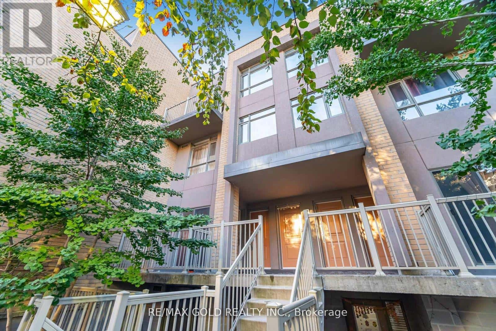 317 - 80 ORCHID PLACE E — Toronto (Malvern), Ontario - Photo 2 of 28