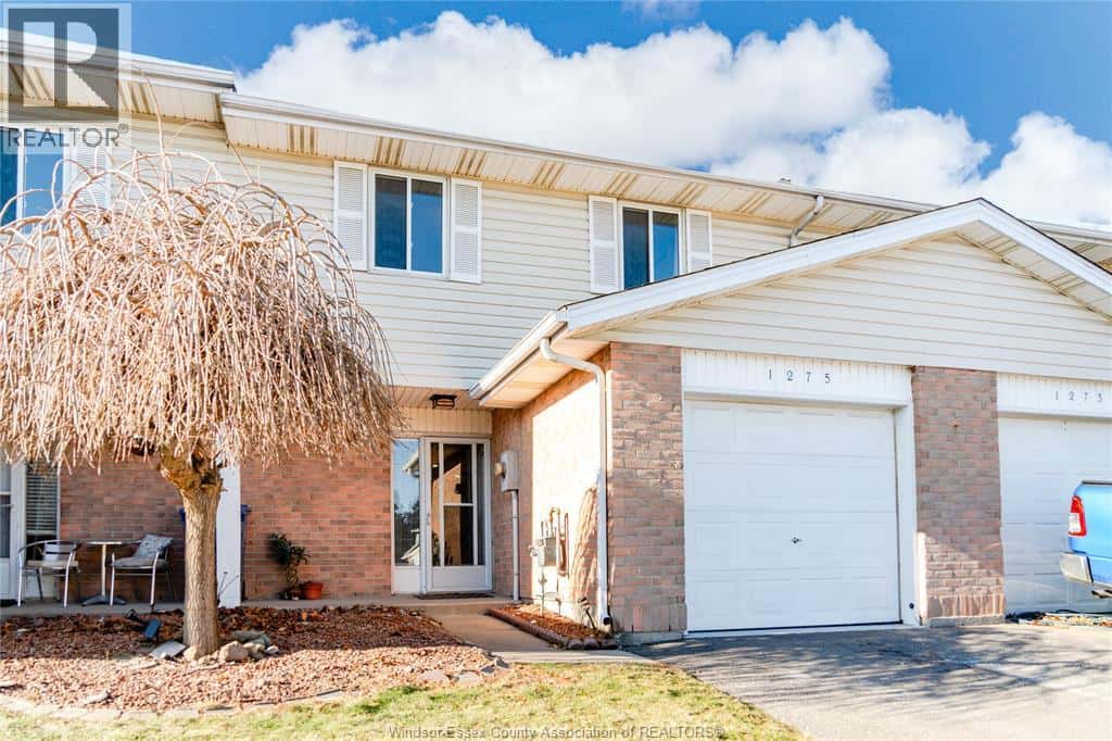 1275 CARDINAL CRESCENT Unit# 32 — Tecumseh, Ontario - Photo 2 of 26