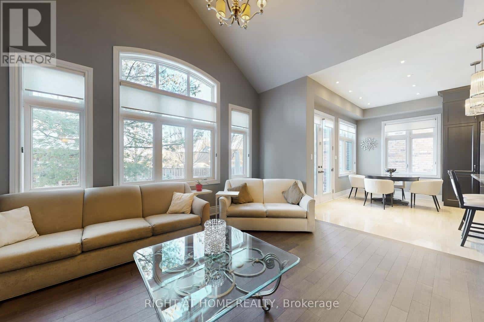 131 ROBERT BERRY CRESCENT — King (King City), Ontario - Photo 5 of 50