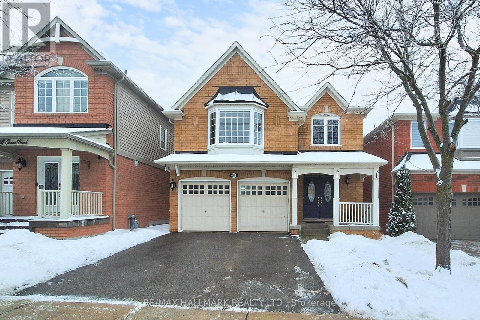 51 CLIFF GUNN ROAD — Newmarket (Woodland Hill), Ontario - Main photo