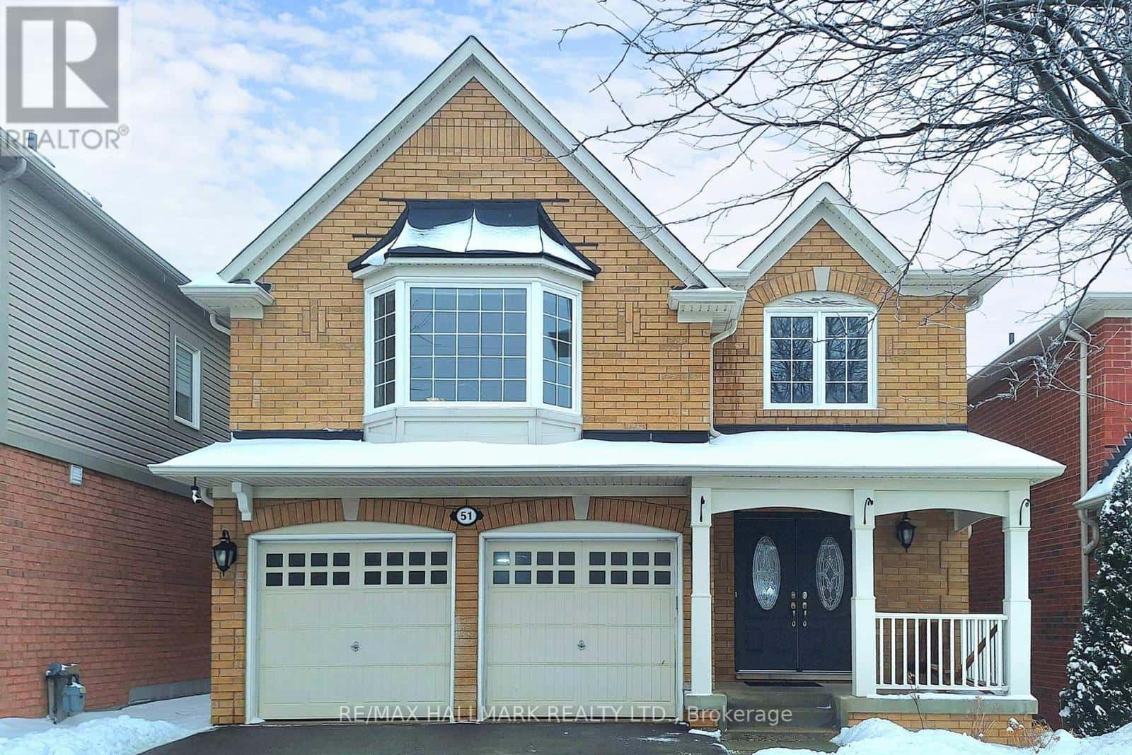 51 CLIFF GUNN ROAD — Newmarket (Woodland Hill), Ontario - Photo 2 of 50