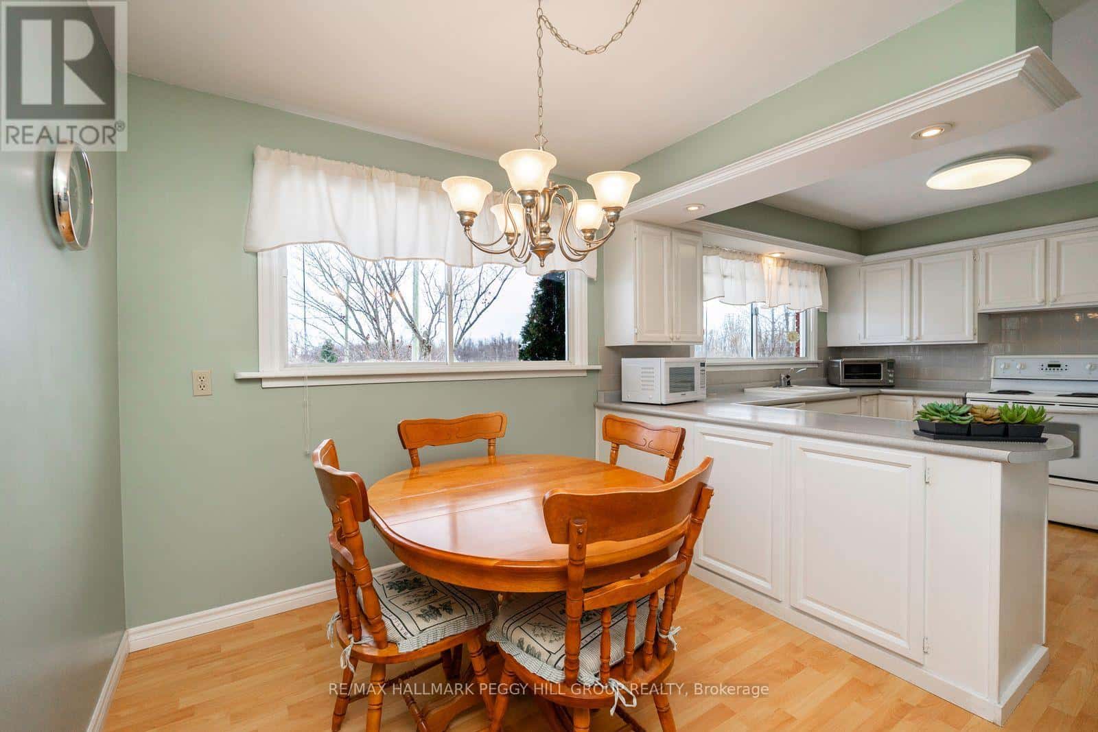 1572 4 LINE N — Oro-Medonte (Edgar), Ontario - Photo 2 of 13