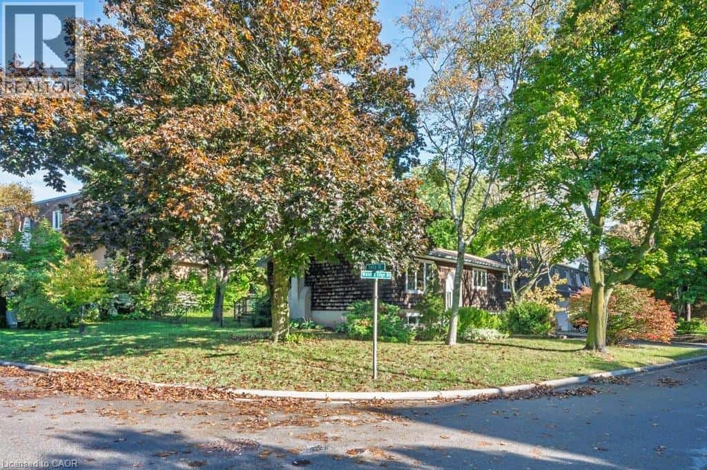 2063 WATERS EDGE Drive — Oakville, Ontario - Photo 4 of 36