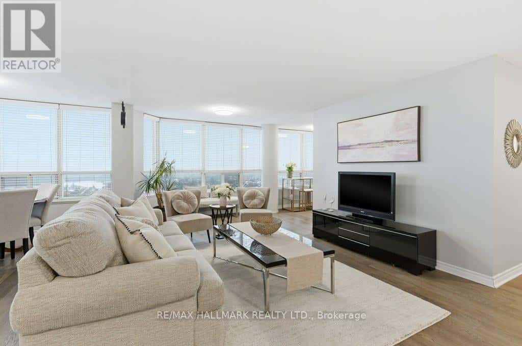 1209 - 400 WEBB DRIVE — Mississauga (City Centre), Ontario - Photo 3 of 45