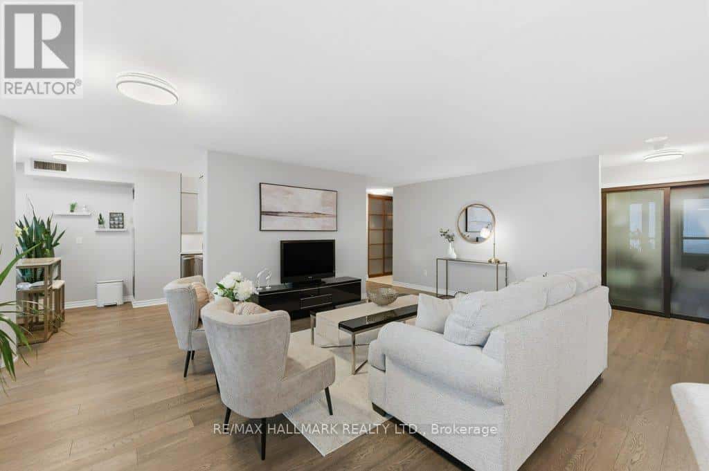 1209 - 400 WEBB DRIVE — Mississauga (City Centre), Ontario - Photo 4 of 45