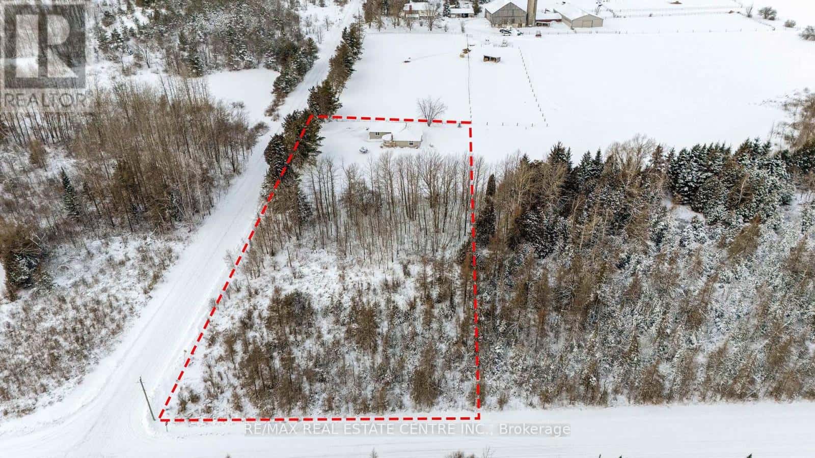 5989 NINTH LINE — Erin, Ontario - Photo 2 of 31