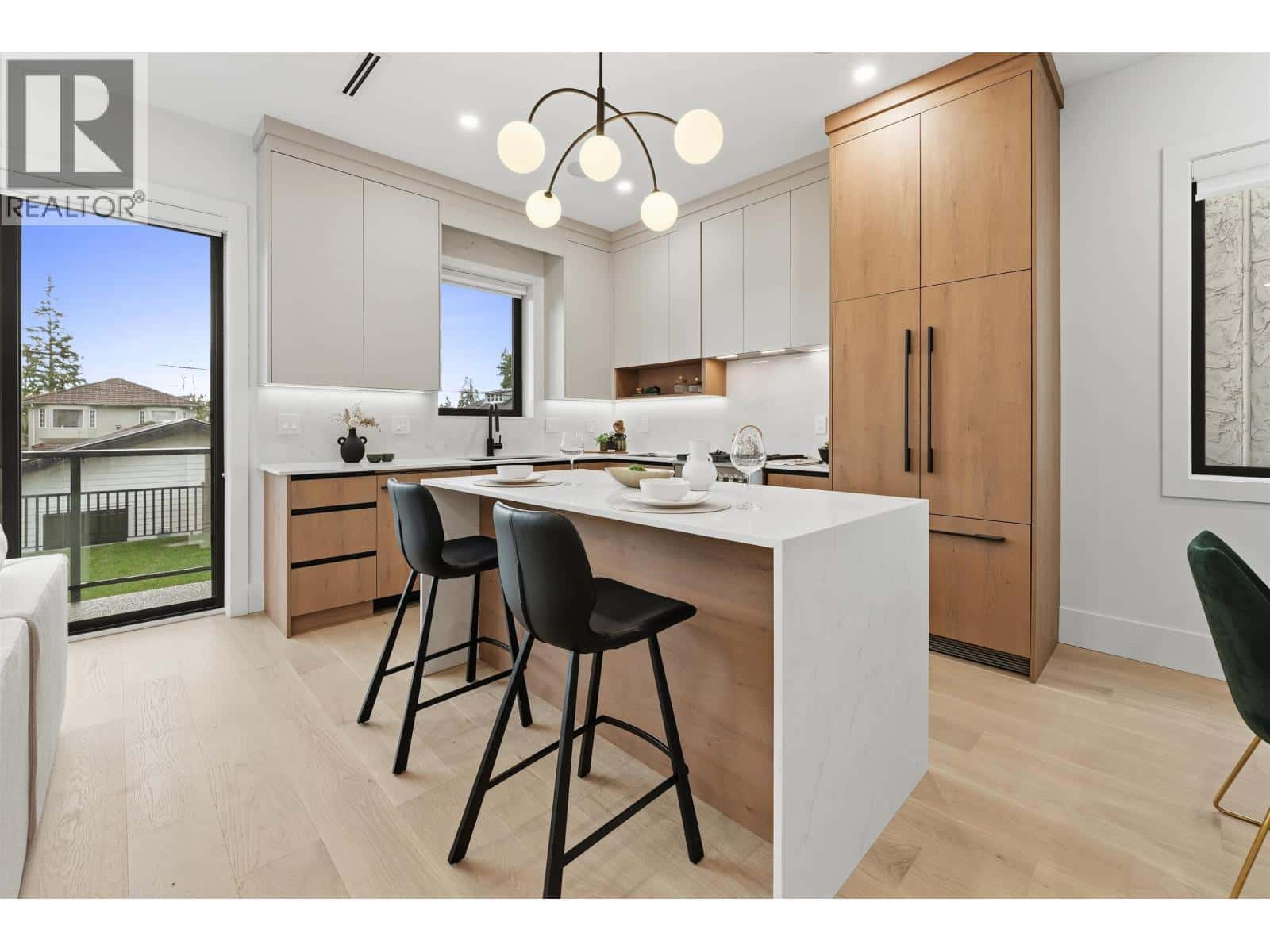 2 3218 W 38TH AVENUE — Vancouver, British Columbia - Photo 5 of 30