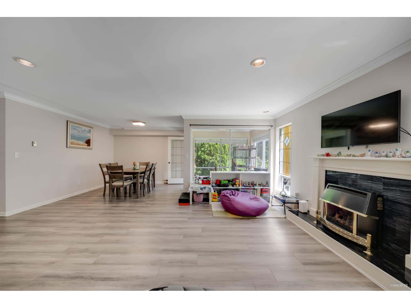 3 1552 EVERALL STREET — White Rock, British Columbia - Photo 4 of 40