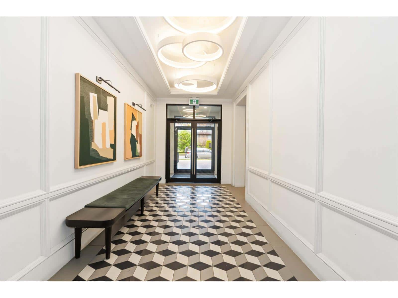 414 10168 149 STREET — Surrey, British Columbia - Photo 2 of 30