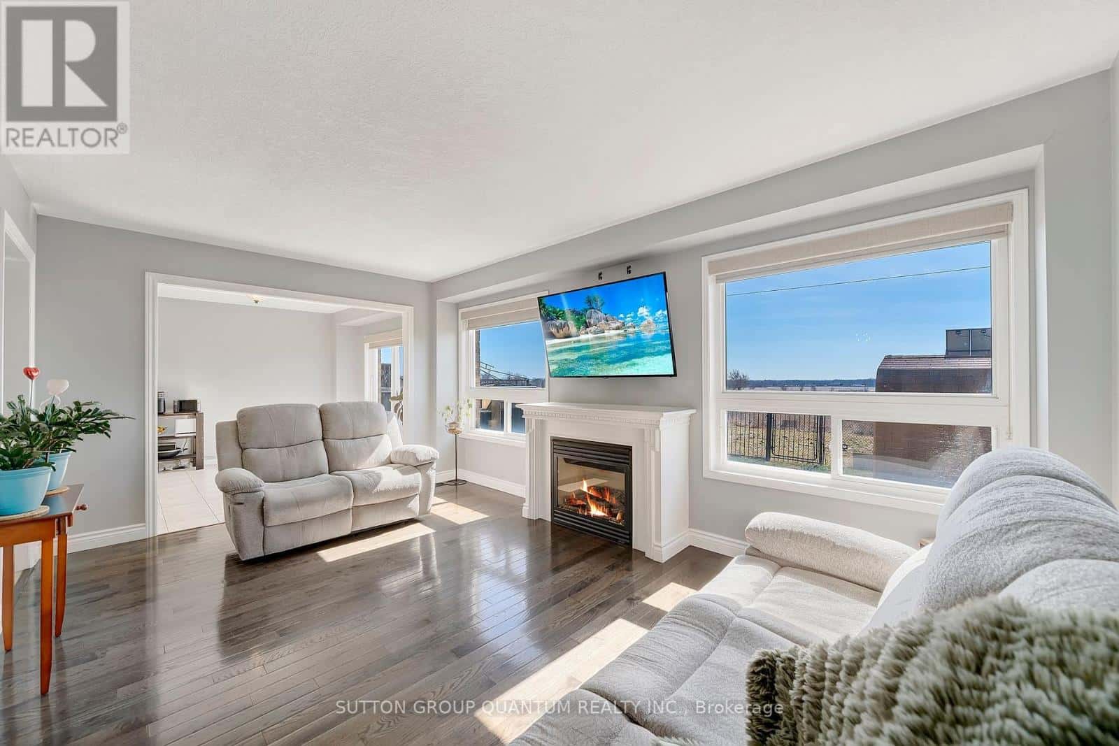 157 VOYAGER PASS — Hamilton (Binbrook), Ontario - Photo 5 of 33