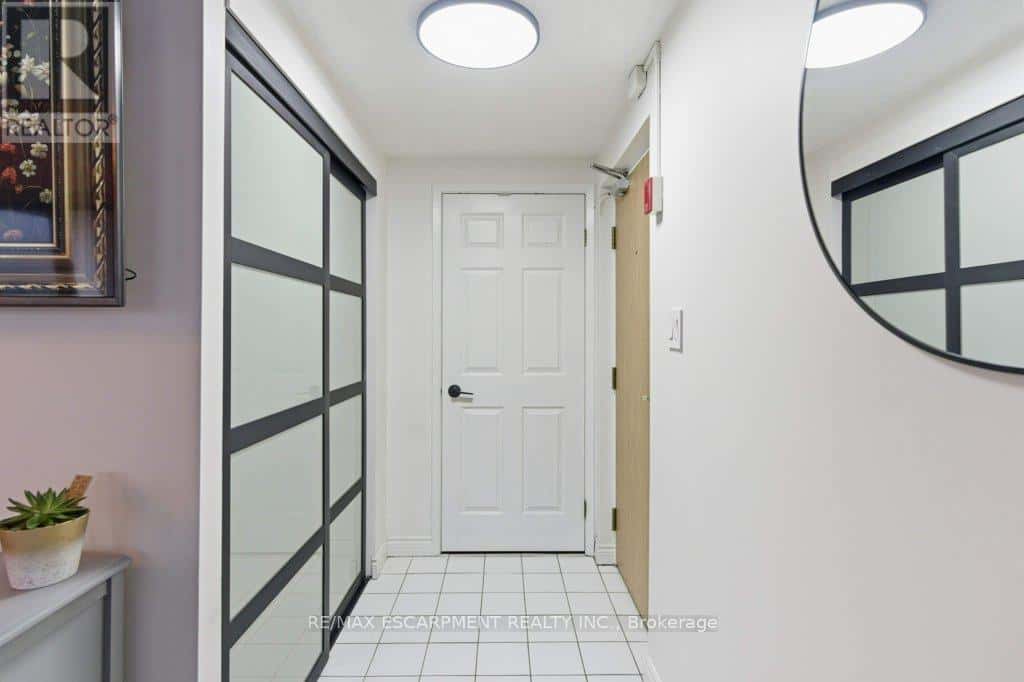 701 - 432 MAIN STREET — Hamilton (Stinson), Ontario - Photo 5 of 33