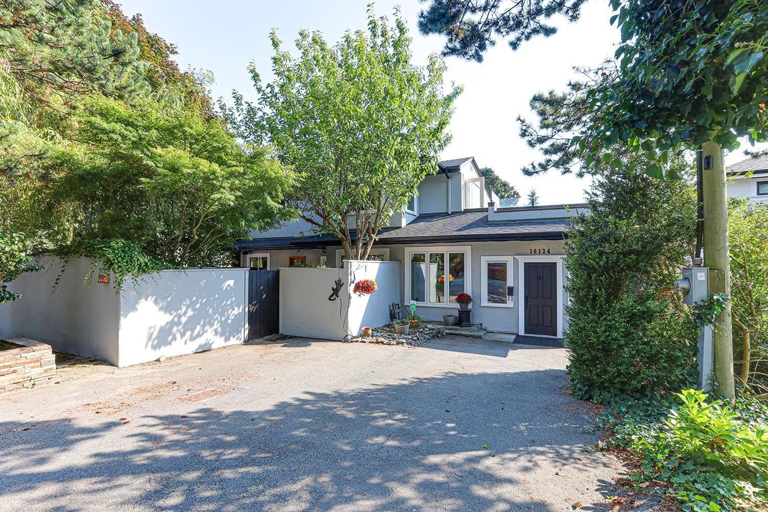 16124 9 AVENUE — Surrey, British Columbia - Main photo