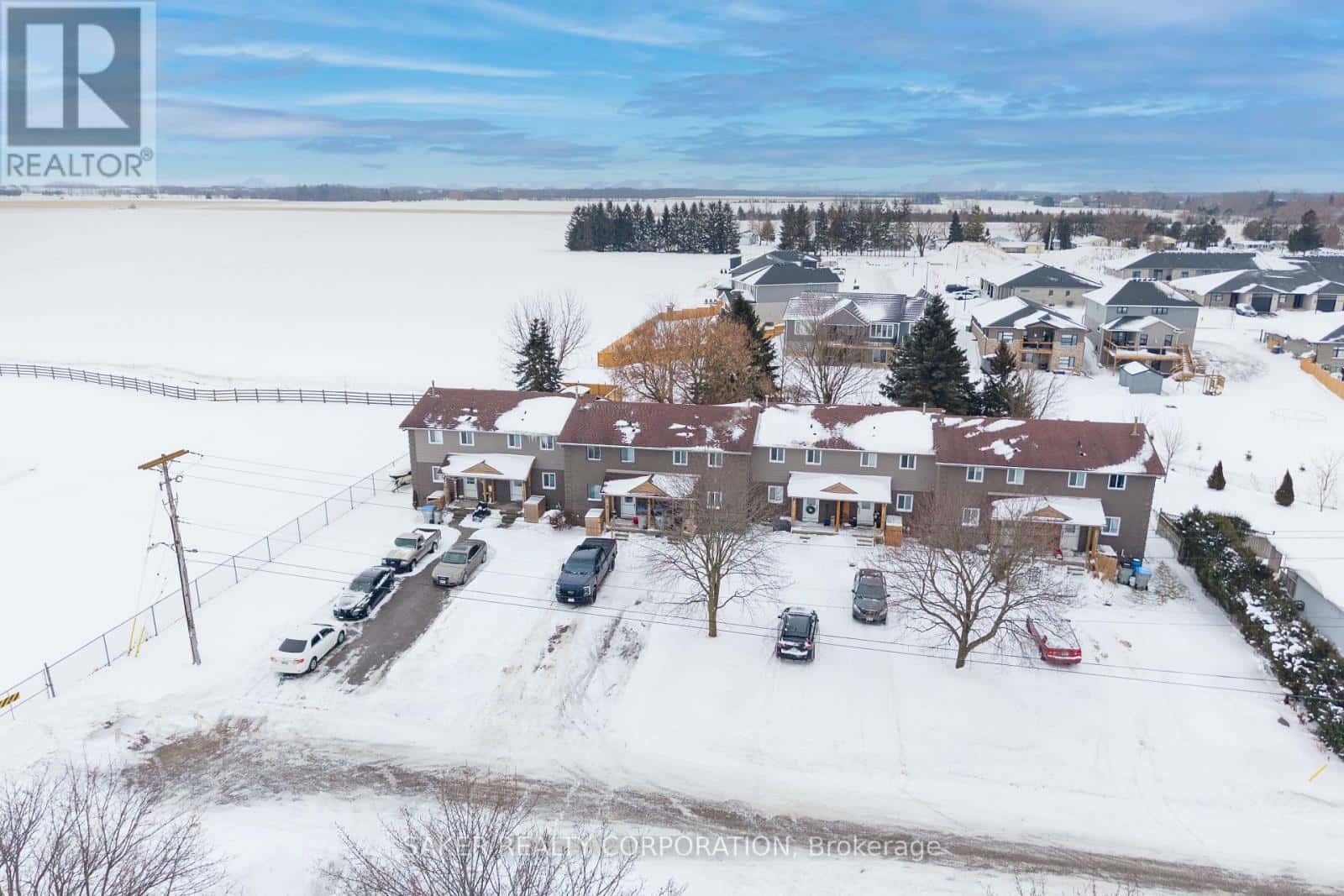 141 SIMCOE STREET — South Huron (Exeter), Ontario - Photo 3 of 32